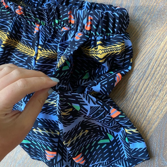 Patterned Shorts - Picture 3 of 3